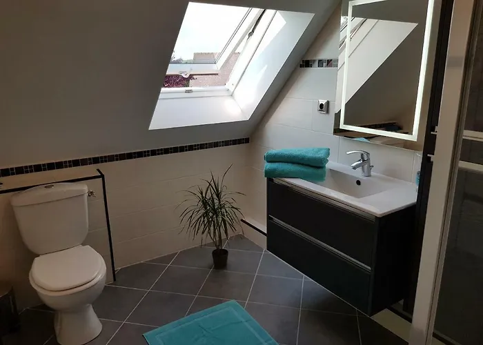 Maison, 5km De La בית נופש